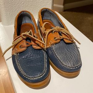 Dooney & Bourke Navy and Tan Leather Moccasin Boat Shoes